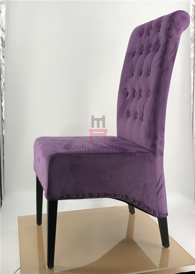 Comporter le métal de velours de bouton dinant le dos tufté de haute de chaise pour l'hôtel de restaurant