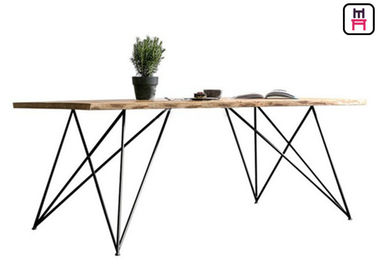 acheter Table de salle à manger basse de restaurant en bois solide avec le cadre géométrique en métal d'or de Rose online manufacture