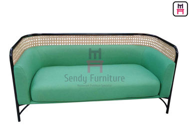 acheter Le vert a tapissé l'allocation des places commerciale de Banquette avec le cadre en bois de rotin/solides solubles online manufacture