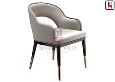 acheter Chaises de galvanoplastie de restaurant en bois solide de pieds d'or, cuir en bois d'hôtel dinant des chaises online manufacture