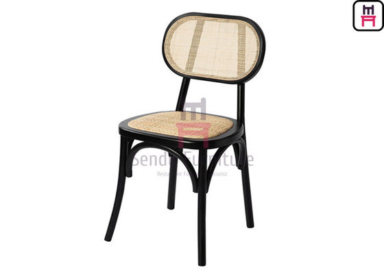 acheter Chaise de bistrot en bois faite à la main avec un design durable et élégant, sans installation, parfaite pour les restaurants intérieurs online manufacture