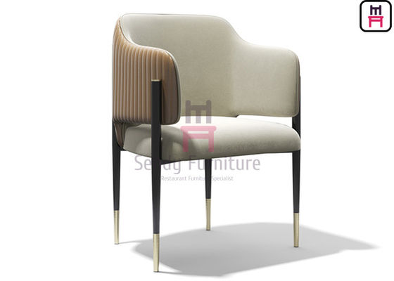 acheter 0.33cbm a orné le cadre en métal de chaise en cuir de dos nu avec des accoudoirs online manufacture