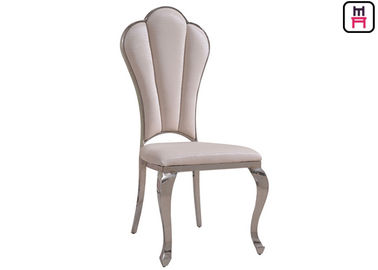 Le cru d'intérieur Shell soutiennent des chaises avec des lignes/boutons/velours de croix