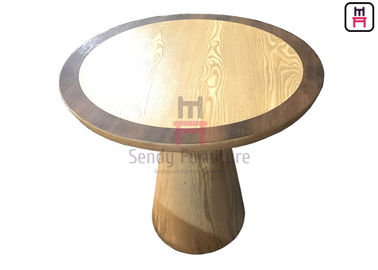 Volume en stratifié de la table de salle à manger 0.3cbm de restaurant de placage avec la base en bois solide de Subuliform