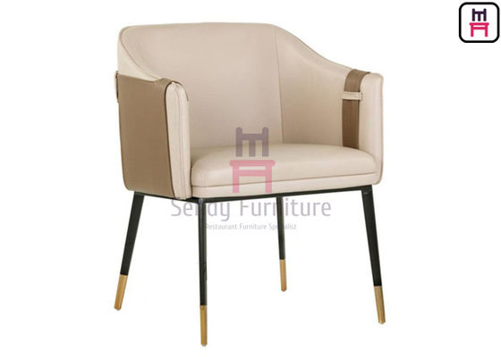 Bras tapissé en cuir en bois solide de jambe dinant la chaise