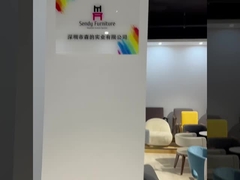 La société de Sendy Furniture présentent