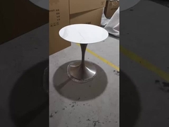 Chaise de restaurant en bois rembourrée en cuir gris sans accoudoirs